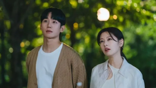 jung-hae-in-addresses-dating-rumours-with-love-next-door-costar-jung-so-min-there-is-a-certain-vibe